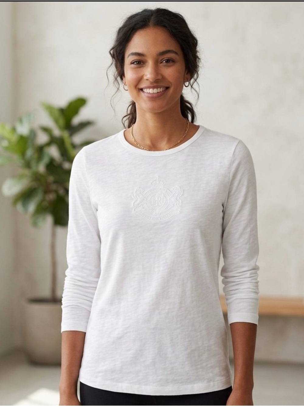 Lauren Ralph Lauren Active White Embossed Crest Long Sleeve Size XS Quiet Luxury